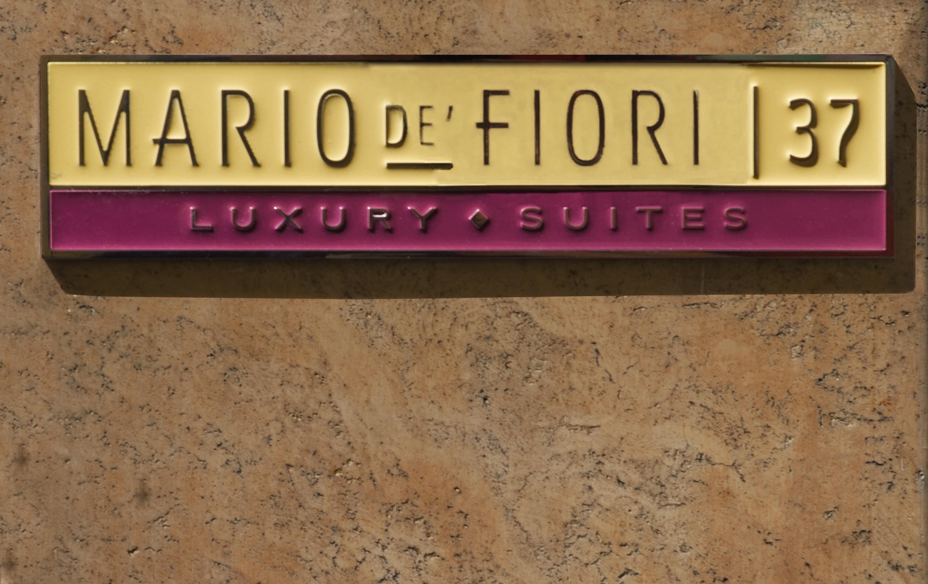 Mario De' Fiori 37, Rome